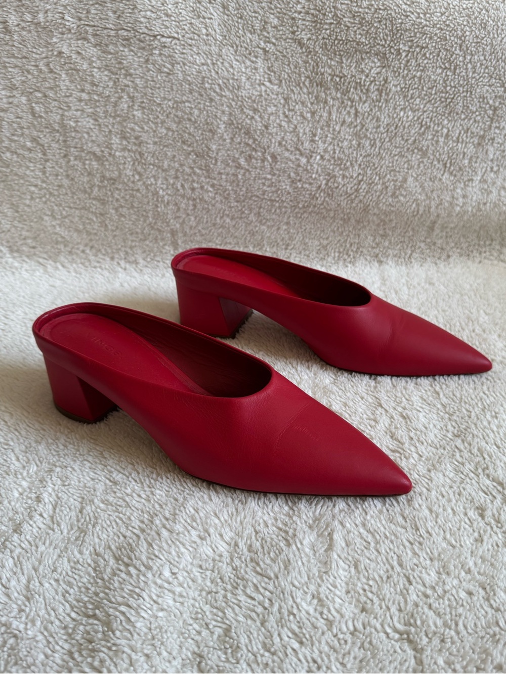 VINCE red point toe mules size 9.5 - Picture 4 of 6